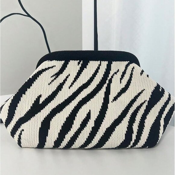Women's Crocheted Crossbody Clutch Bag Zebra Stripe Cloud Shape - Picture 2 of 7